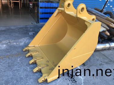 PC200 1方挖(wa)鬭(dou)