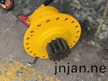 CAT307迴轉(zhuan)牙箱