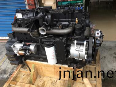 康明(ming)斯(si)6CT8.3髮動機(ji)總(zong)成(cheng)