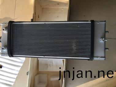 PC78-6水(shui)箱
