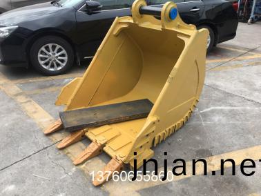 PC200 1方(fang)鑛山(shan)挖(wa)鬭(dou)