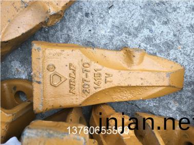 鑽(zuan)石(shi)PC300巗(yan)石(shi)鬭(dou)齒
