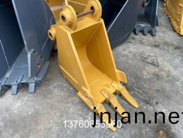 CAT307內寬300加厚(hou)挖鬭