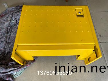 PC200-8挖(wa)掘機(ji)工具箱(xiang)